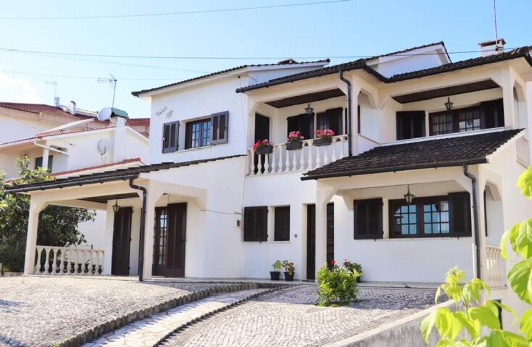 Vivenda Alju Villa Ourem Ngoại thất bức ảnh